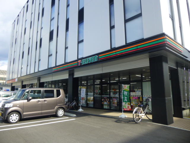 セブンイレブン名古屋矢田５丁目店　フリー画像